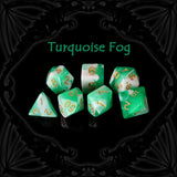 Set de dés en acrylique Turquoise Fog au design de magie aquatique bleu-vert et blanc
