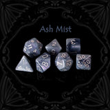 Set de dés en acrylique Ash Mist gris fumé pour les campagnes dark fantasy sur table