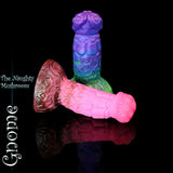 Illustration de la créature dildo champignon fantasy Gnome avec personnage de gnome steampunk, inspirée du sextoy en silicone Love Smiths