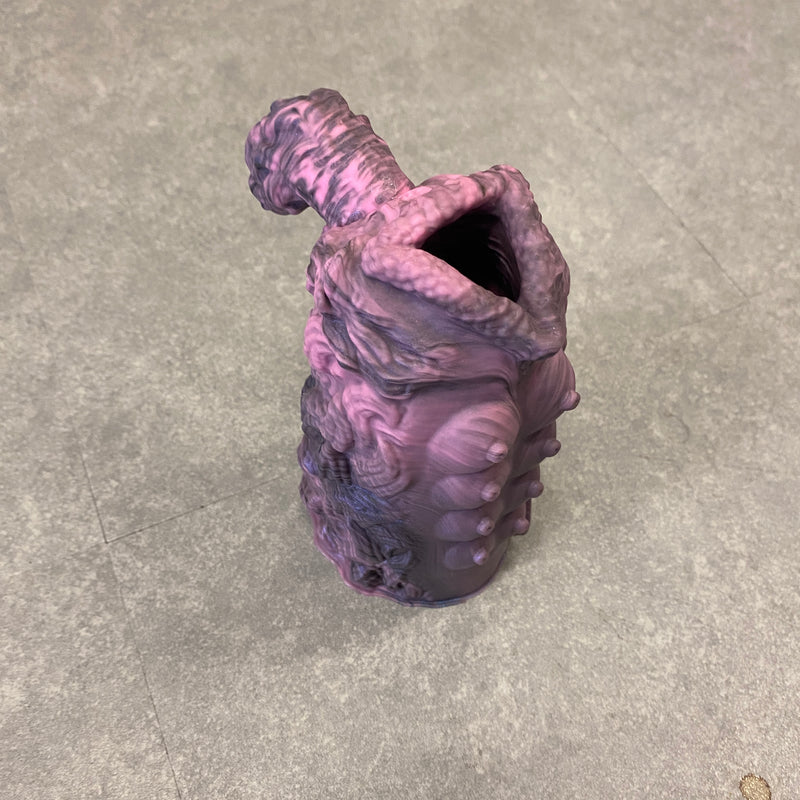 FLOP – Werewolfess-Masturbator
