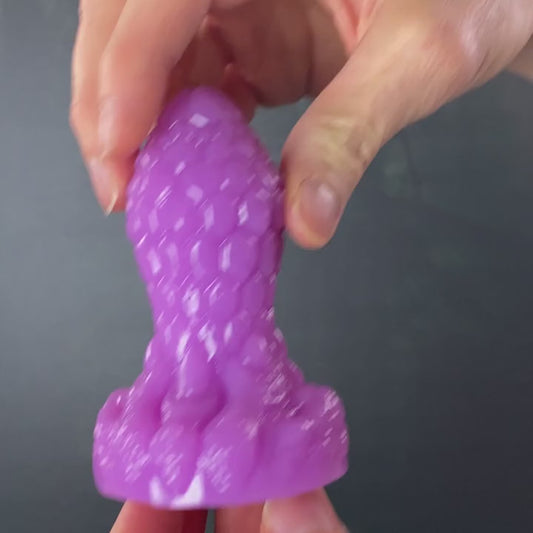 Very Hard硬度のHerculeanサイズ Fantasy Dragoness Eggs